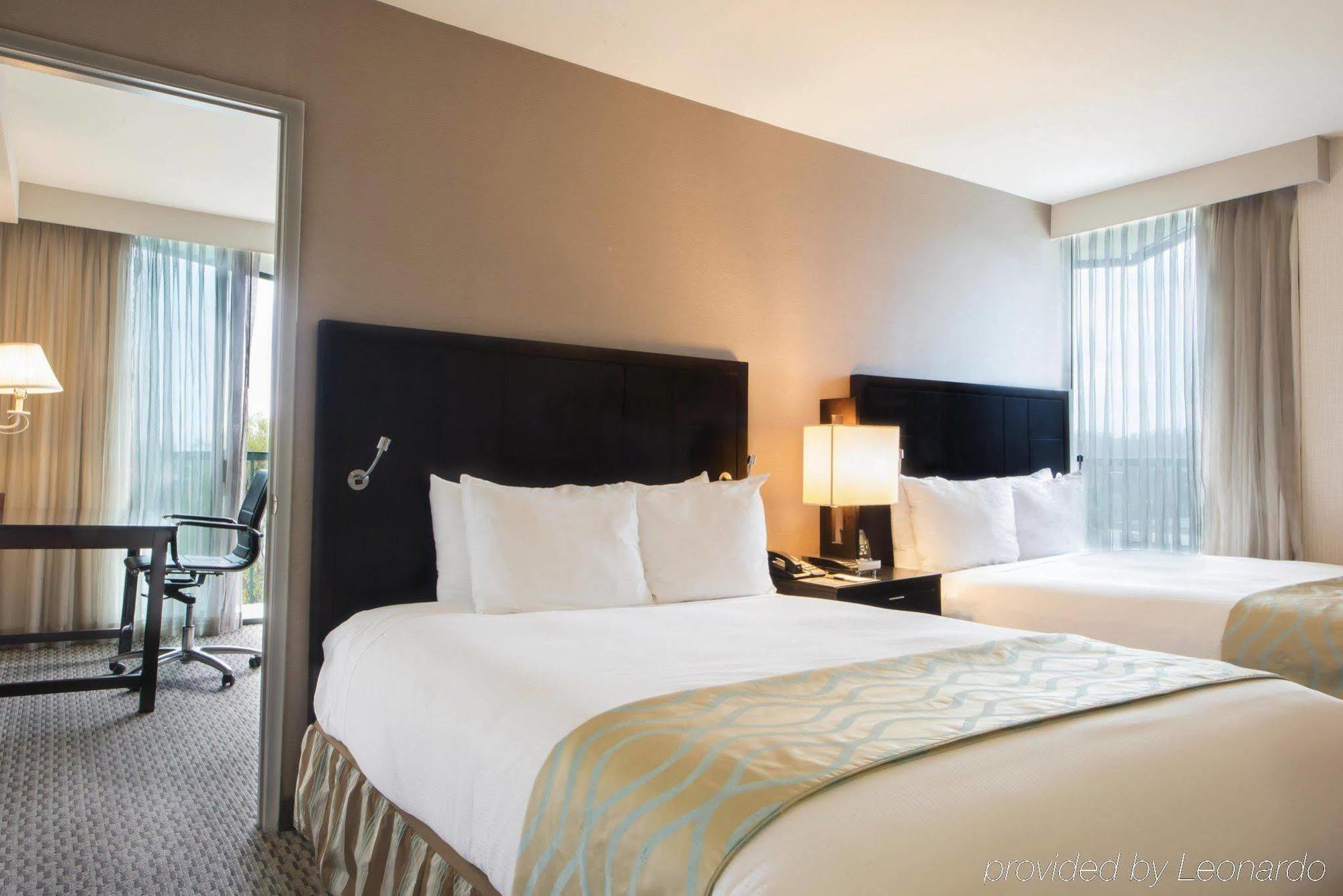 Doubletree By Hilton San Diego Hotel Circle Zewnętrze zdjęcie